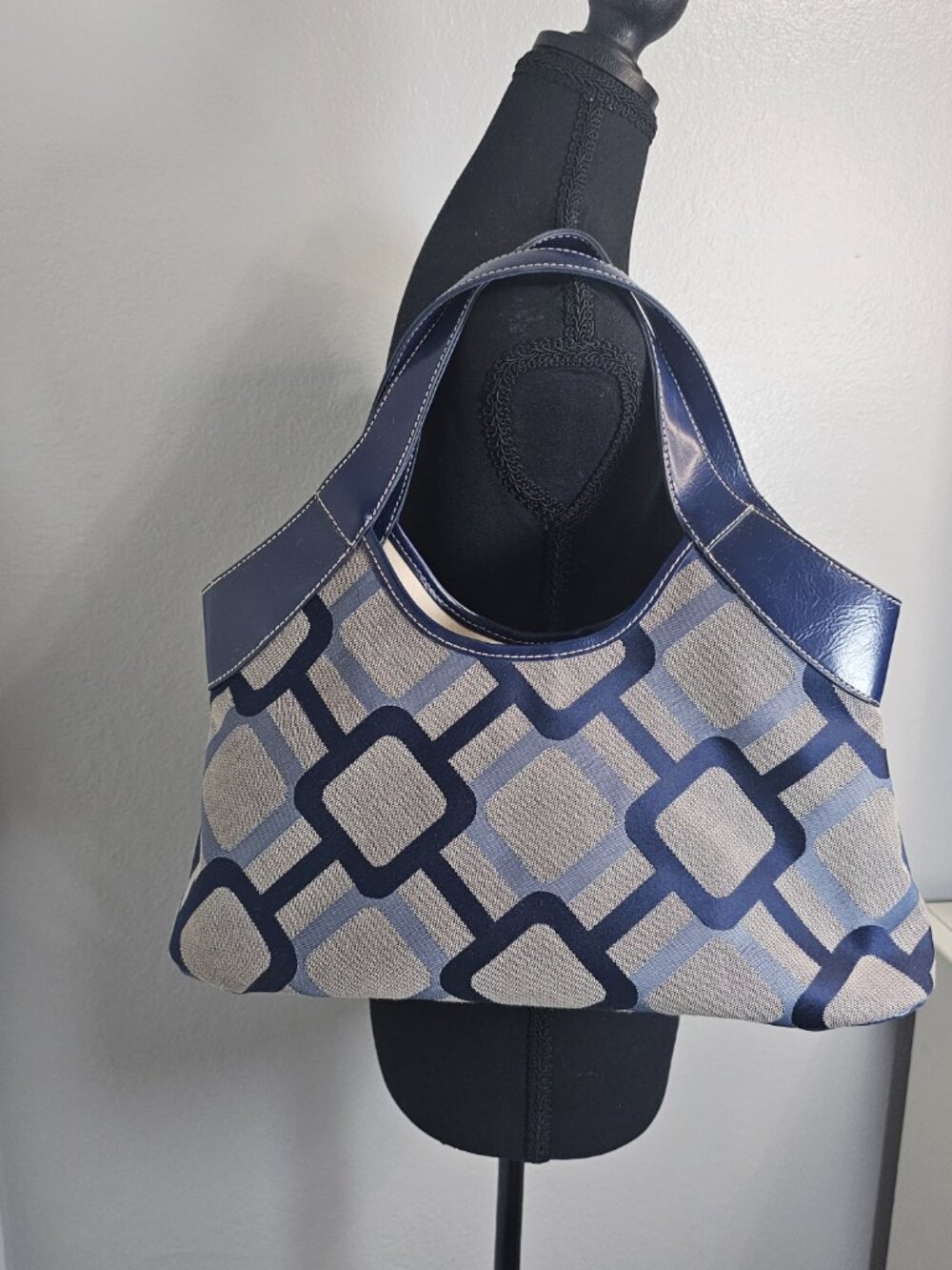 Nine West Blue & Gray Geometric Canvas Hobo Bag – Navy Trim – Silver Hardware - Picture 3 of 7